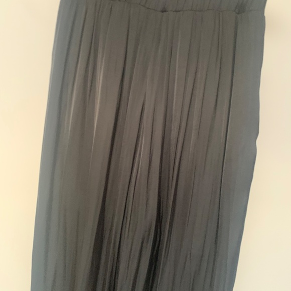By Together Black Satin Wide Leg Pant Trousers with Pleats - Size Small - Picture 6 of 7